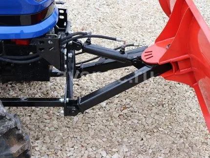 Отвал Снеговик на DF 404 G2 ОК1750