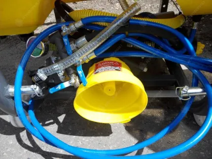 Опрыскиватель навесной COBRA 1000 (BADILLI)